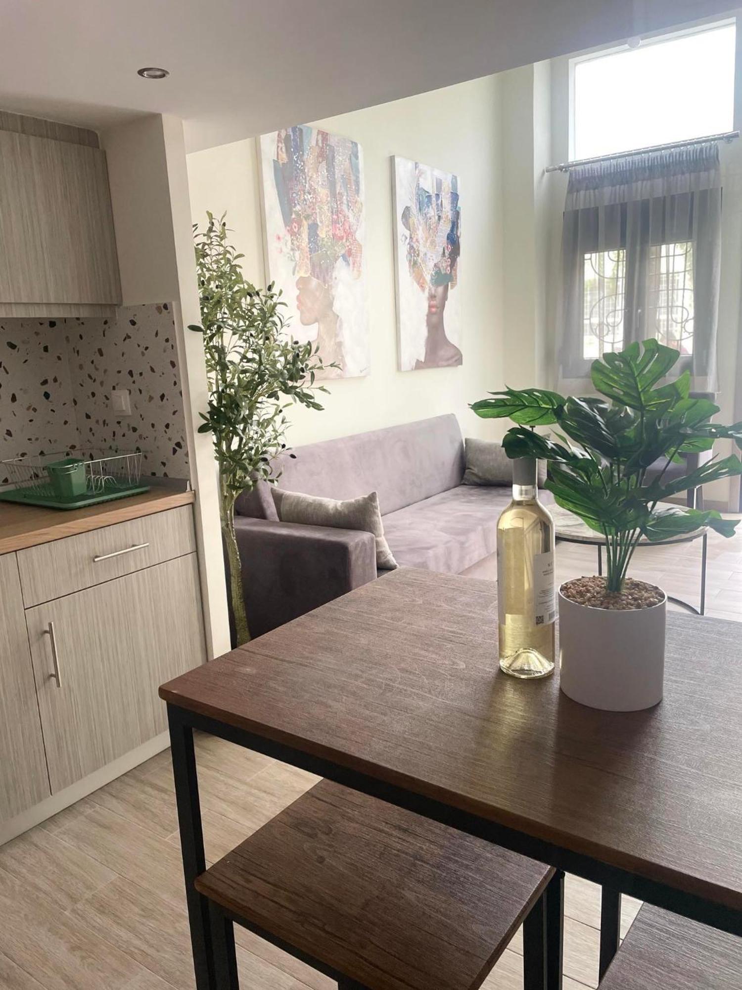 Trainstation Apartment In Tesalonika Bagian luar foto